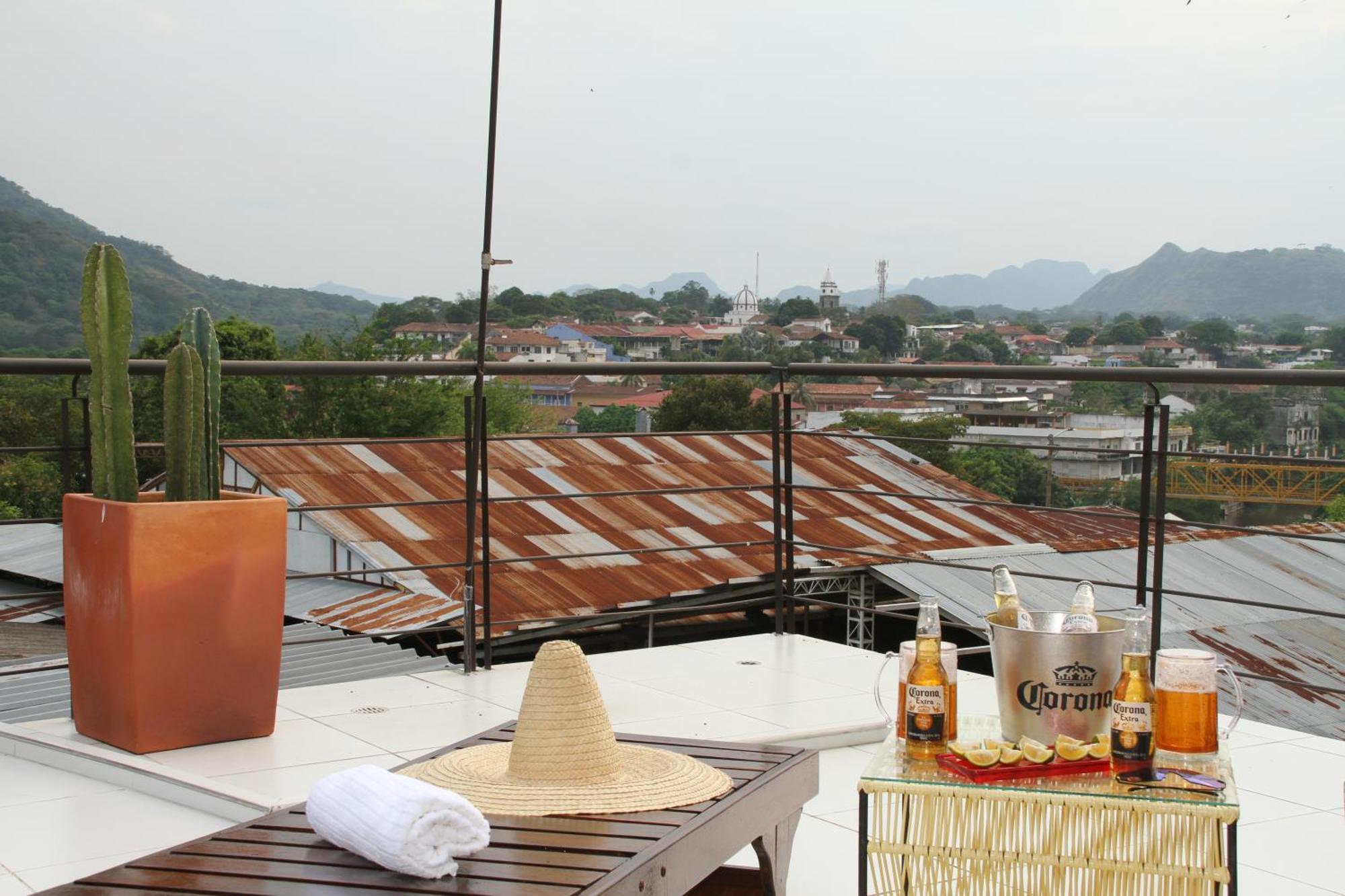 Hotel Boutique Budapez Honda  Ruang foto